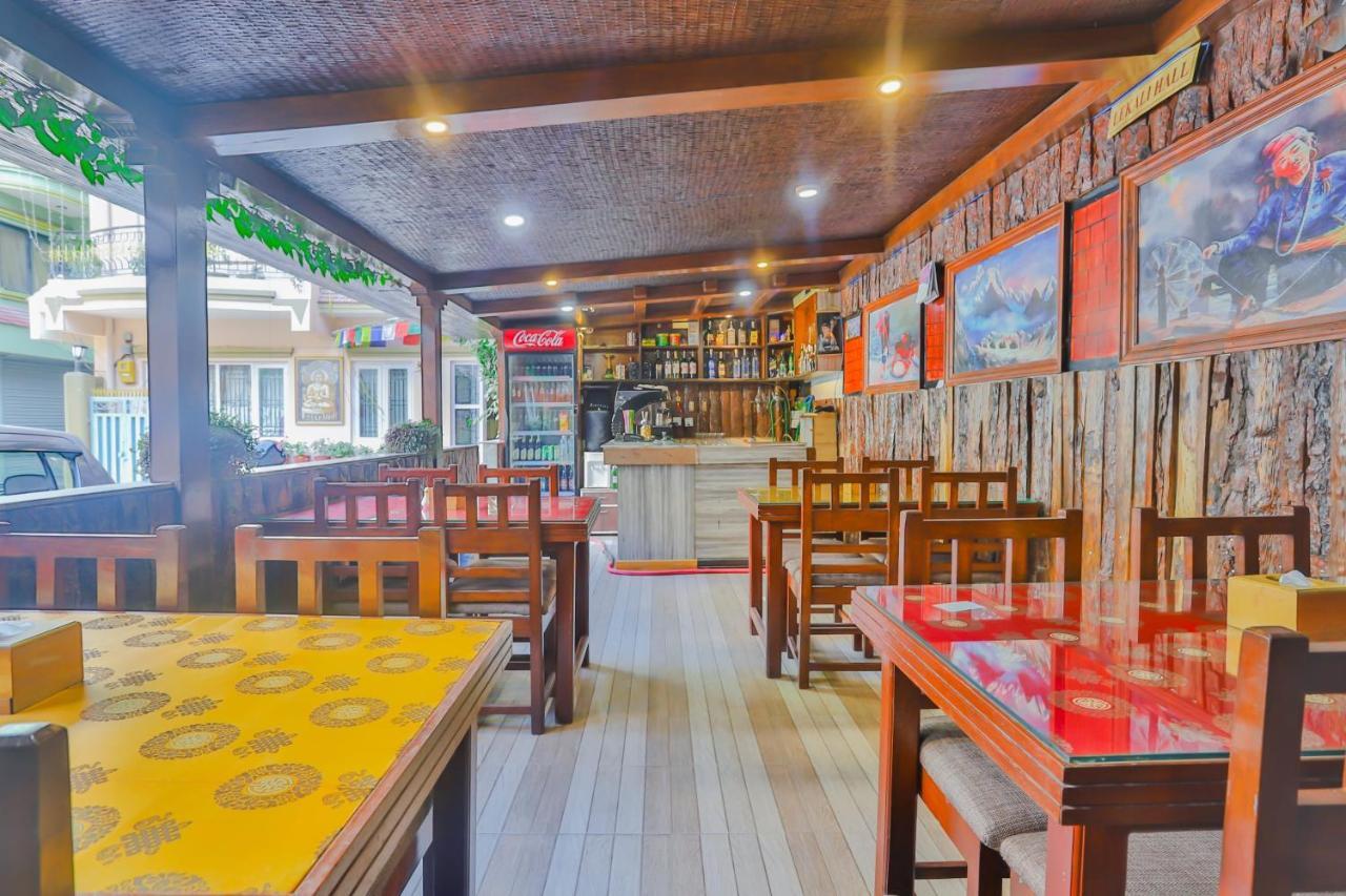 Oyo 720 Lekali Homes And Restaurant Катманду Экстерьер фото